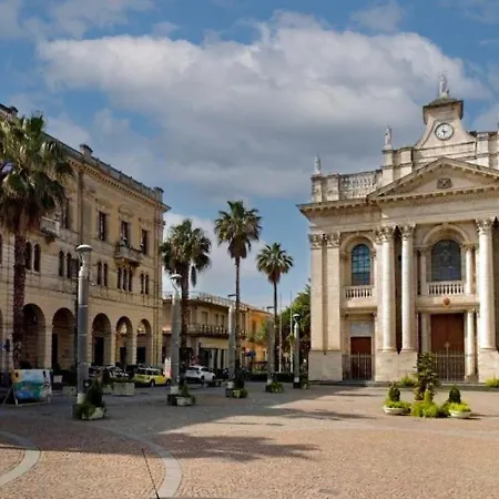 Tra Mare Ed Etna